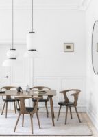 Billede af &Tradition SK2 In Between Chair - Smoked Oiled Oak/Black Noble Leather