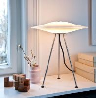 Billede af Piet Hein Sinus 440 Bordlampe H: 44,3cm - Opal/Sort Ledning OUTLET