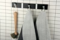 Billede af KNAX Lite 5 knagerække L: 33cm - Sort/Grå