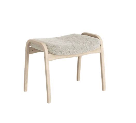Billede af Swedese Lamino Fodskammel H: 48 cm - Hvidpigmenteret Eg/Moonlight Fåreskind