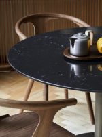 Billede af &Tradition SK1 In Between Chair SH: 45 cm - Smoked Oiled Oak