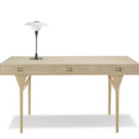 Billede af Snedkergaarden Nanna Ditzel ND93 Skrivebord med 3 skuffer B: 145 cm - Eg Sæbe