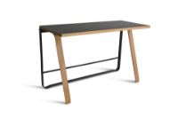 Billede af Bent Hansen Hemingway Skrivebord m. Opladerstation L: 120 cm - Matlakeret Eg/Black Linoleum 