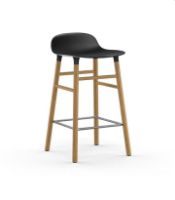 Billede af Normann Copenhagen Form Barstol SH: 65cm - Sort/Eg