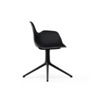 Billede af Normann Copenhagen Form Drejestol m. armlæn SH: 44cm - Sort/Sort Aluminium