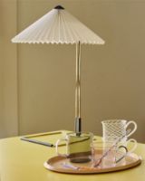 Billede af HAY Matin Table Lamp Small H: 38 cm - White / Brass 