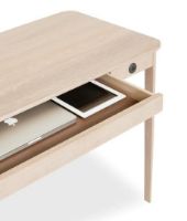 Billede af Skovby SM131 Skrivebord 74 x 115 cm - Hvidolieret Eg / Sort Laminat