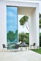 Billede af Cane-line Outdoor Straw stol m/armlæn, stabelbar - Anthracite