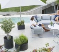 Billede af Cane-line Outdoor Grow Parasolfod m/hjul inkl. Planteboks 50x50 cm - Lava Grey