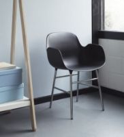 Billede af Normann Copenhagen Form Armstol SH: 44cm - Blå/Krom