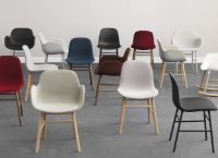 Billede af Normann Copenhagen Form Armstol SH: 44cm - Rød/Messing