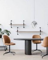 Billede af GUBI Démon hylde m. 2 beslag L: 155cm - Oak