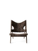 Billede af Audo Copenhagen Knitting Lounge Chair Sheepskin  - Dark Stained Oak/Root