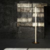 Billede af FLOS Coordinates Floor Lamp H: 200 cm - Anodized Champagne