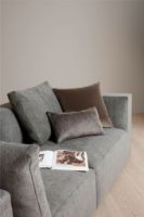 Billede af Juul 101 Hjørnesofa inkl. Rygpuder 297x197x65 cm - Prune 0026/Sortlakeret Træ