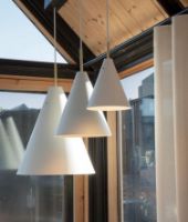 Billede af LYFA Bent Karlby MOSAIK 250 Pendel Ø: 25 cm - Mat Hvid UDSTILLINGSMODEL