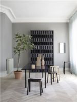 Billede af Please Wait to be Seated Crofton Bar Stool H: 75 cm - Black Nordic Pine
