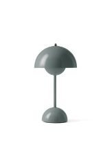Billede af &Tradition Flowerpot VP9 Bordlampe H: 29,5 cm - Stone Blue 