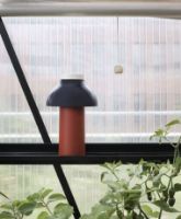 Billede af HAY PC Portable Bordlampe H: 22 cm - Dusty Red