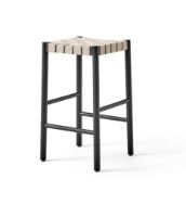Billede af &Tradition TK7 Betty Chair Barstol H: 66 cm - Black w. Natural Linen 