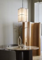 Billede af Audo Copenhagen Androgyne Dining Table Ø: 120 cm - Dark Stained Oak/Kunis Breccia Sand   