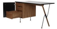 Billede af GUBI 62 Desk 120x60 cm - American Walnut
