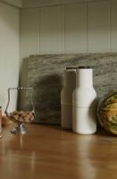 Billede af Audo Copenhagen Bottle Grinder Ceramic 2 pack - Sand/Walnut 