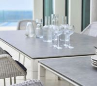 Billede af Cane-line Outdoor Pure Havebord 100x100 cm - Light Grey/Concrete Grey Ceramic