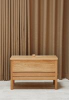 Billede af Form & Refine A Line Storage Bench 68 B: 68 cm - Oiled Oak