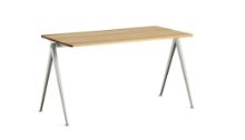 Billede af HAY Pyramide Table 01 140x65 cm - Beige Powder Coated Steel/Clear Lacquered Oak