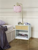 Billede af Montana Selection Dream Sengebord med ben 35,4x35,4x30 cm - 150 Vanilla / Brass