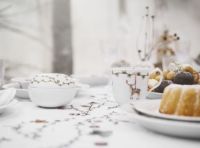 Billede af Kähler Hammershøi Jul Dug 150x270 cm - Hvid m. Deko 