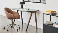 Billede af HAY CPH 90 Desk 130x65x74 cm - Lacquered Solid Walnut/Pebble Grey Linoleum