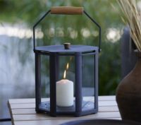 Billede af Cane-line Outdoor Lightlux Lanterne m. Hank Ekstra Lille H: 26 cm - Lava Grey Aluminium/Teak