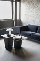 Billede af Fredericia Furniture 2335 Mogensen 2,5 Pers. Sofa L: 180 cm - Læder Max 91 Chestnut/Sortlakeret Eg