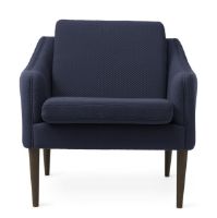 Billede af Warm Nordic Mr. Olsen Lounge Chair SH: 46 cm - Smoked Oak/Royal Blue