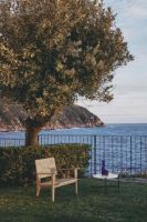 Billede af GUBI TS Outdoor Coffee Table Ø: 80 cm - White/Steel