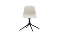 Billede af Normann Copenhagen Form Drejestol SH: 44cm - Upminster Sand/Sort Aluminium