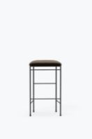 Billede af New Works Covent Bar Stool H: 75 cm - Sørensen Leather Royal Nubuck Havanna