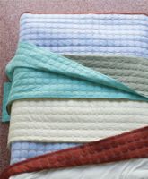 Billede af HAY Mega Dot Organic Sengetæppe 235x245 cm - Ivory