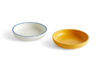 Billede af HAY Sobremesa Serving Bowl L Ø: 25 cm - White w. Blue Rim