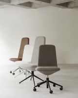 Billede af Normann Copenhagen Off Chair Høj H: 124,8 cm - Black/Remix 126