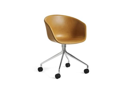 HAY AAC 25 About A Chair SH: 46 cm - Polished Aluminium/Sense Cognac