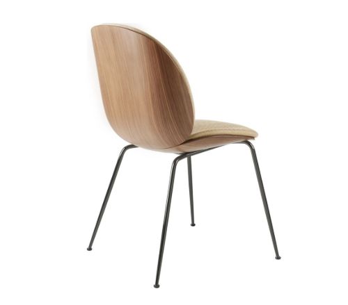 GUBI Beetle Dining Chair Conic Base SH: 43,5 cm - Black Chrome Base/Walnut Shell/Flair