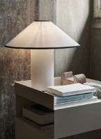 Billede af &Tradition Colette ATD6 Bordlampe H: 30 cm - White/Black