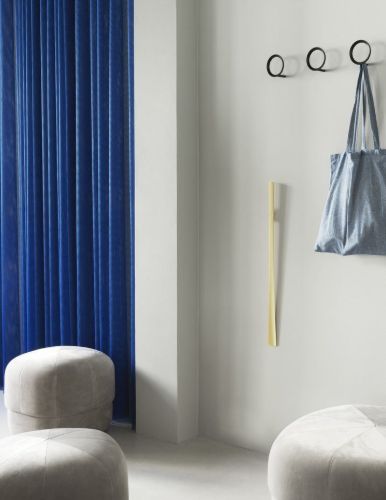 Normann Copenhagen Skohorn Lang H: 71,3 cm - Creme