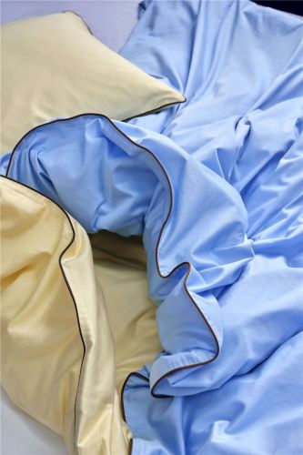 HAY Outline Duvet Cover 140x200 cm - Soft Yellow