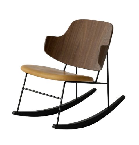 Audo Copenhagen The Penguin Rocking Chair SH: 42 cm - Walnut/Leather Cognac