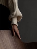 Billede af Audo Copenhagen The Penguin Rocking Chair SH: 42 cm - Walnut/Leather Cognac