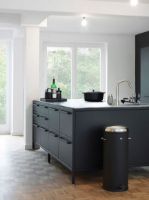 Billede af Vipp 17 Pedalspand H: 72 cm 30 L - Sort